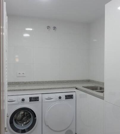 Sakura Homes Ponferrada Centro 8 Plazas Екстер'єр фото