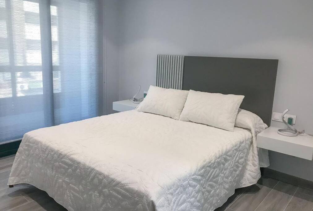 Sakura Homes Ponferrada Centro 8 Plazas Екстер'єр фото